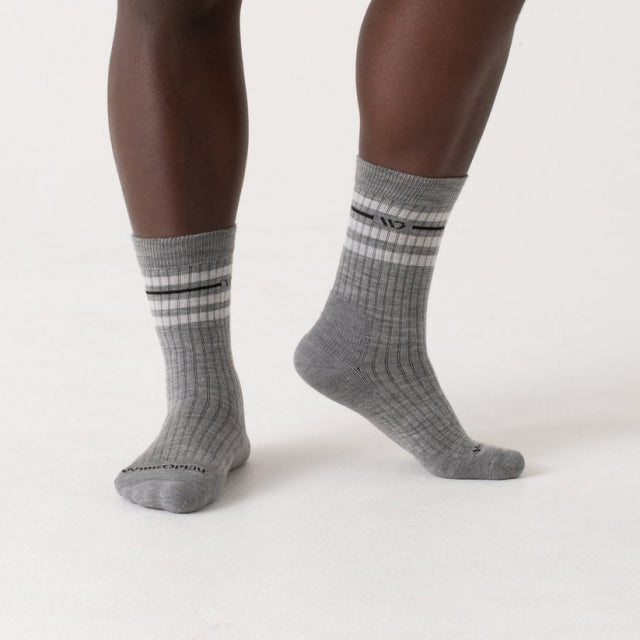 DARN TOUGH Mens Vintage Striped Cushioned Crew Socks LIGHT GRAY